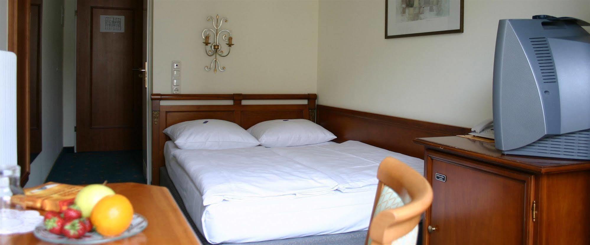 Hotel Aurbacher Hof Gmbh Мюнхен Екстериор снимка