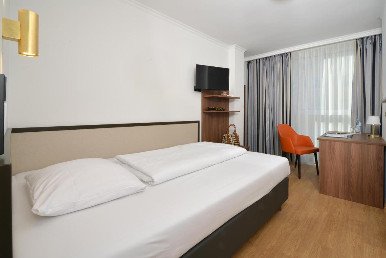 Hotel Aurbacher Hof Gmbh Мюнхен Екстериор снимка